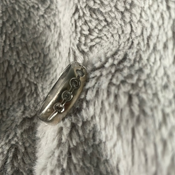 Men’s wedding band - Picture 1 of 5